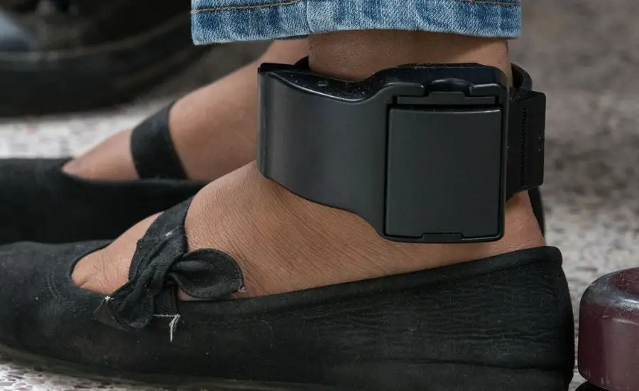 how to charge ankle monitor without charger
